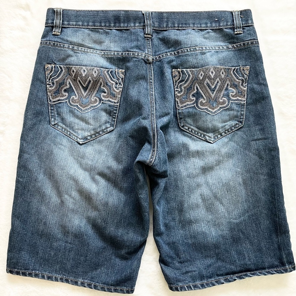 AVIREX MENS DENIM SHORTS SIZE 36 Artsy Flame Pockets Trendy Stylish